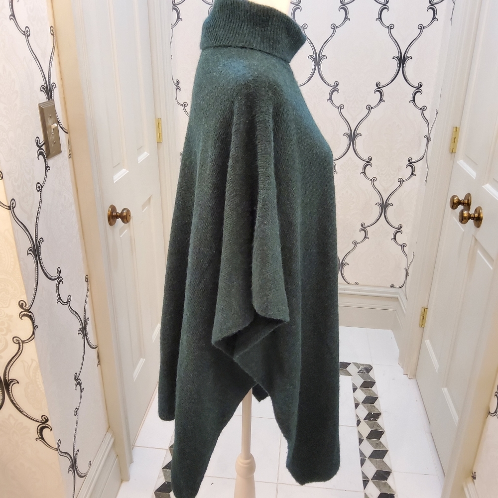 Heather Green Turtle Neck Pullover Shawl - image 3